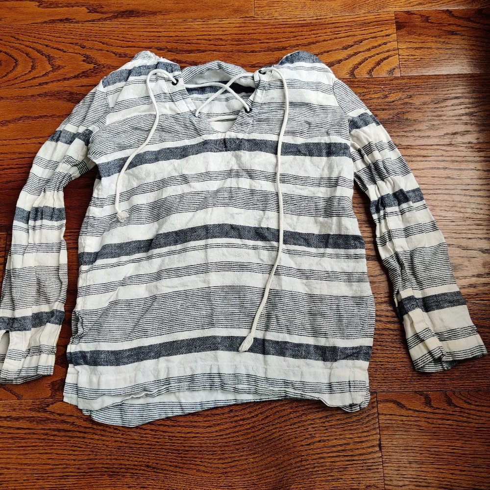Margaritaville Linen Pullover shirt with Hood